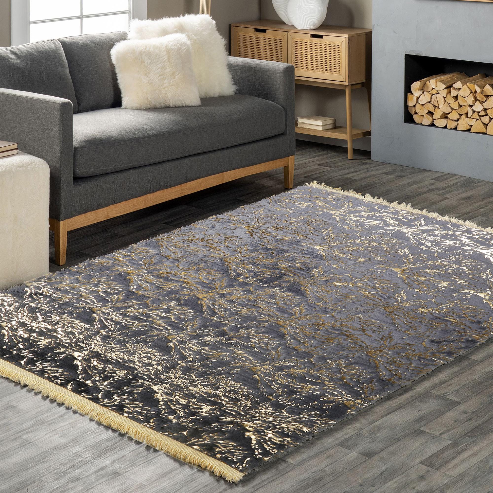 Modern Gray Plush Area Rug with Soft Texture