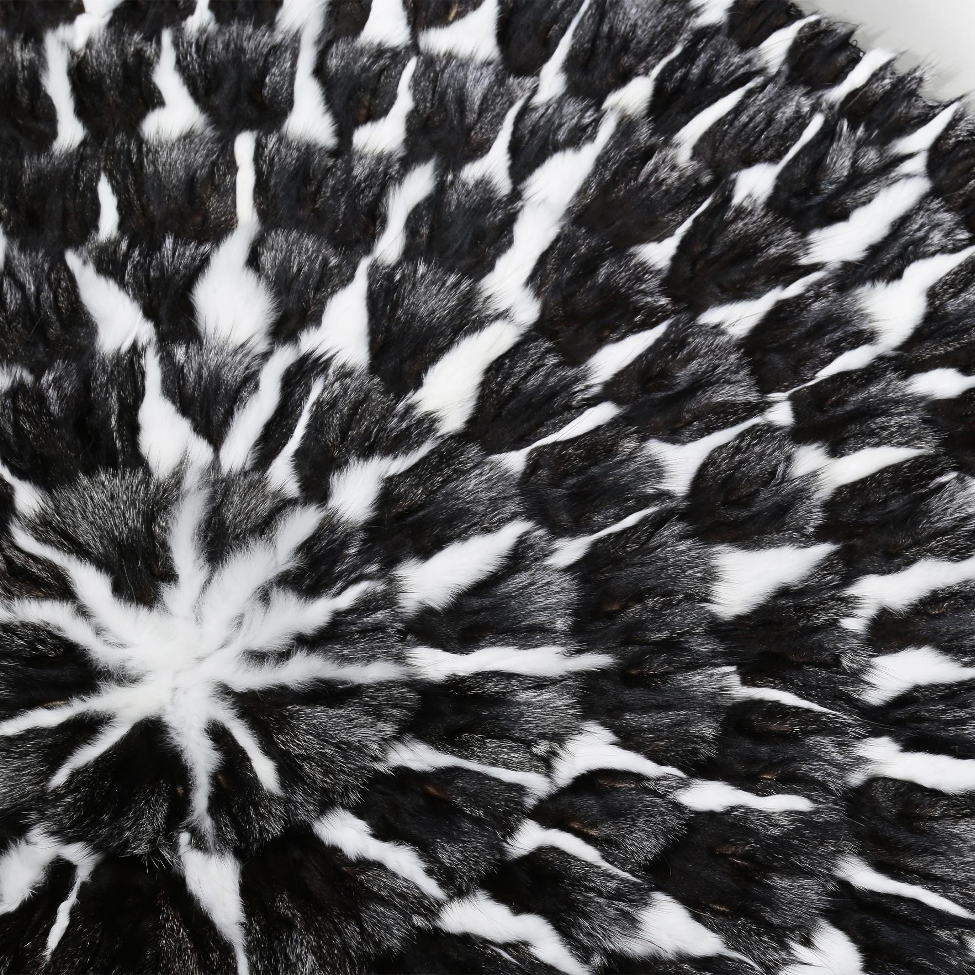 Round Black and White Fox Fur Rug, Handmade Natural Fur Circle Carpet, Luxury Fluffy Area Rug, Custom Size Real Fox Rug