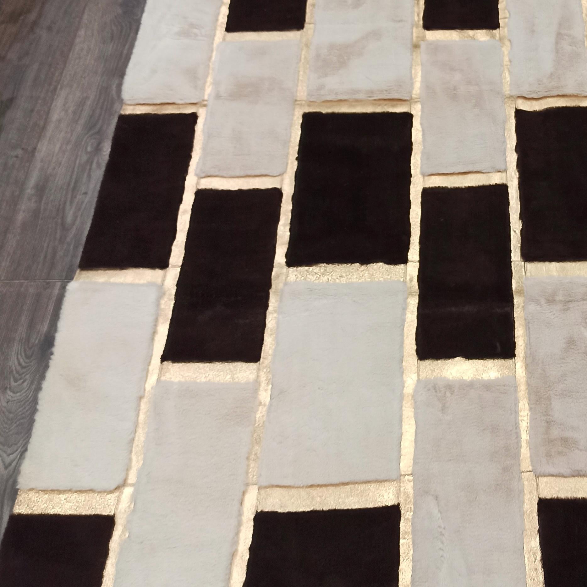 Modern Black and Cream Plush Area Rug with Gold Lines, Modern Living Room Carpet