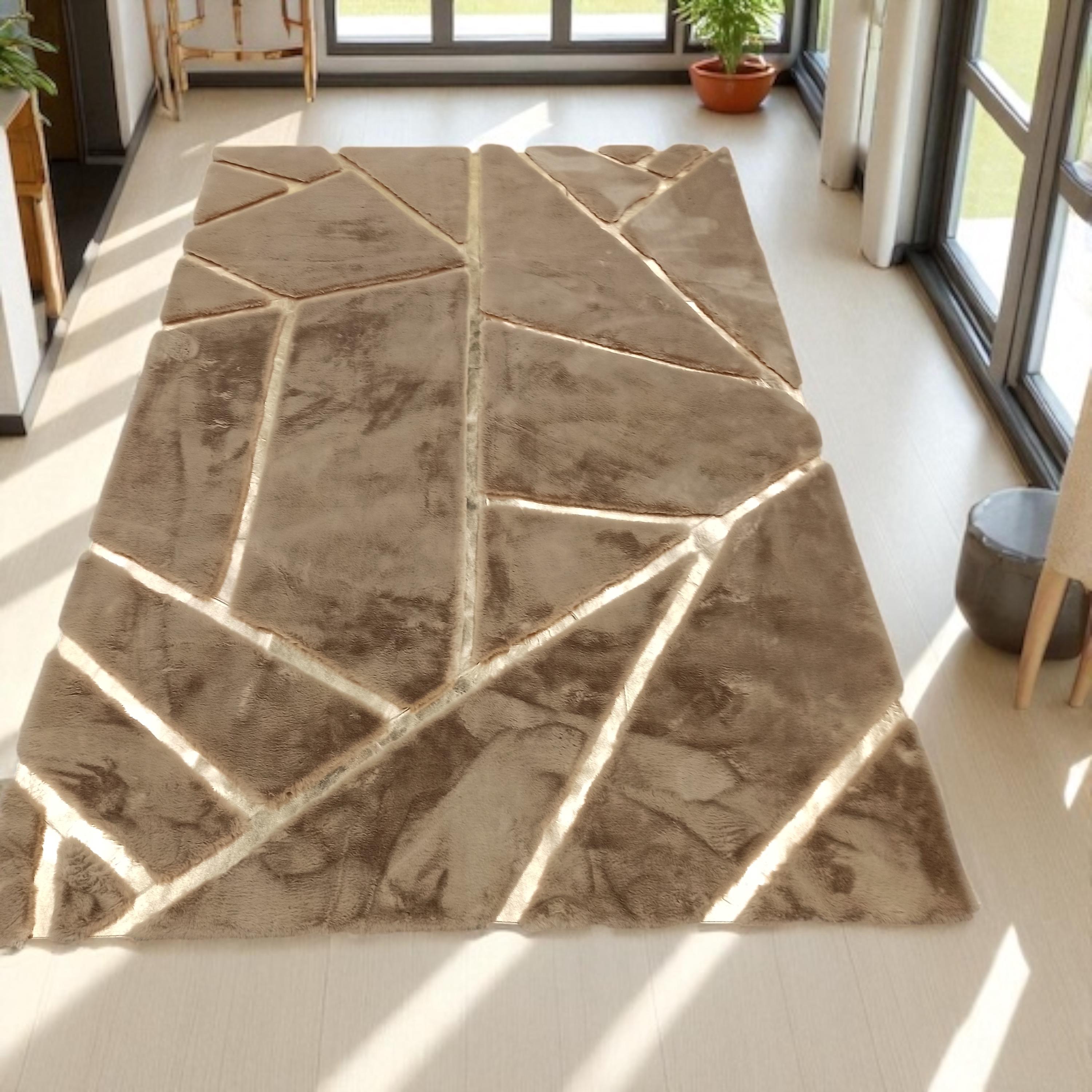 Beige Plush Rug with Modern Lines