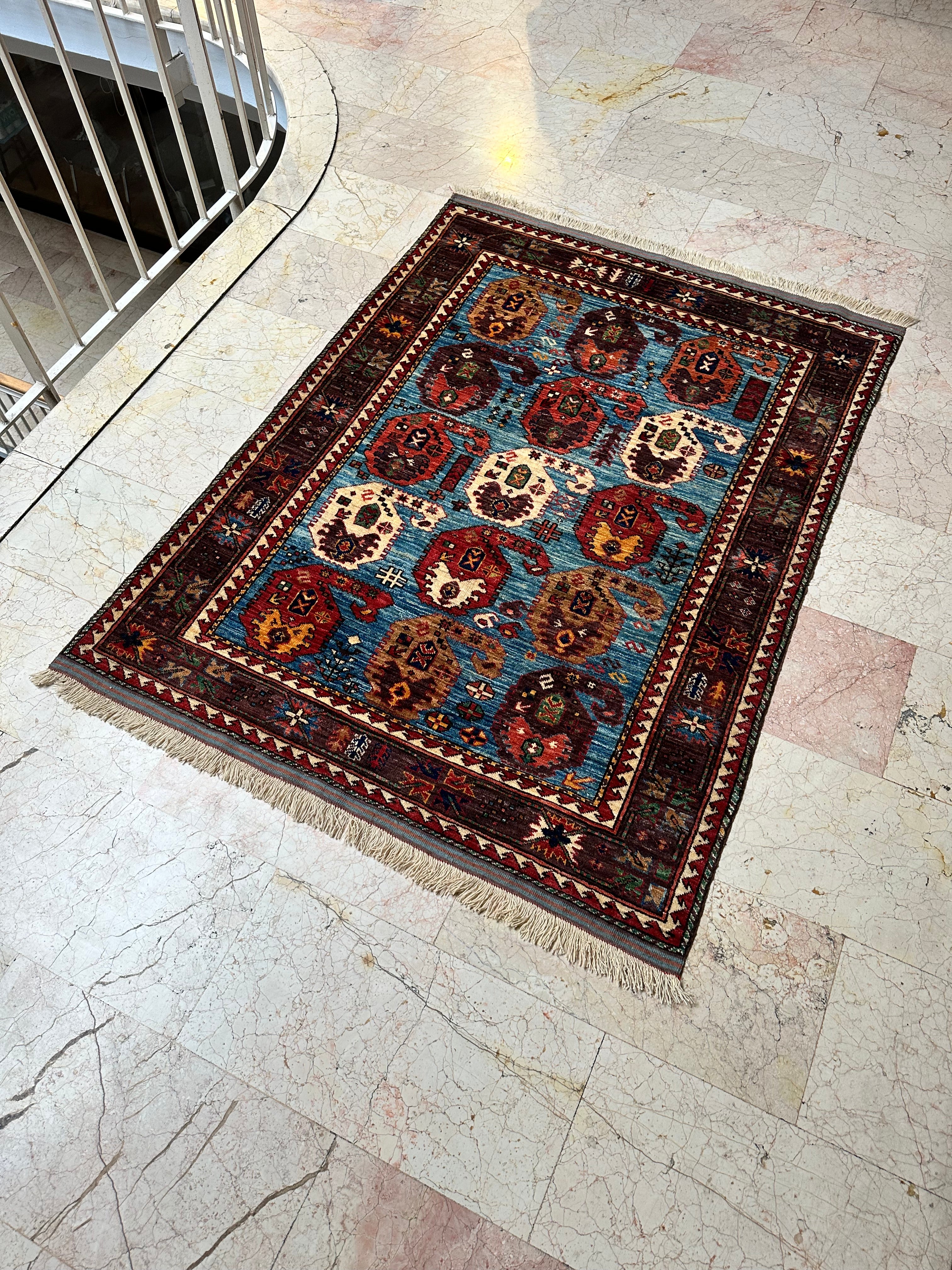 Afghan Qashqai Avsar Rug – Hand-Knotted Wool Carpet 162x126cm (5.3x4.1ft), Tribal Geometric One of a Kind