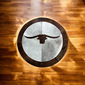 Round cowhide longhorn rug texture