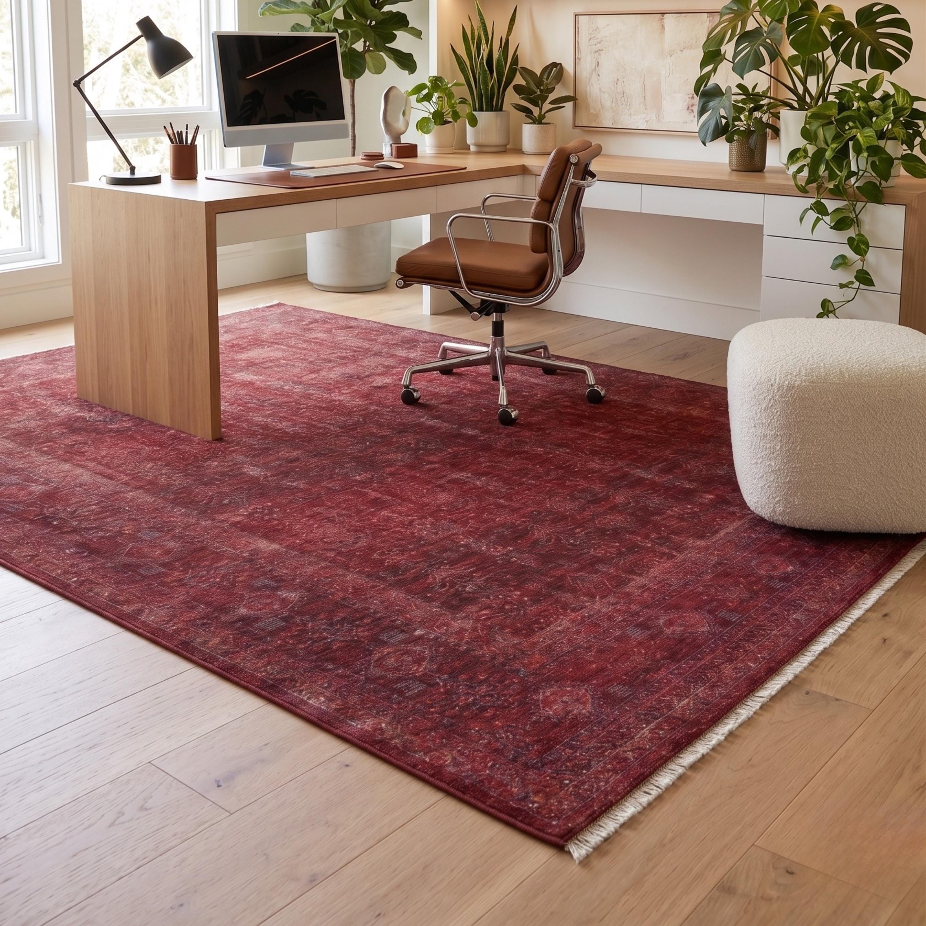 Distressed Oriental Area Rug, Machine Made Burgundy Traditional Carpet